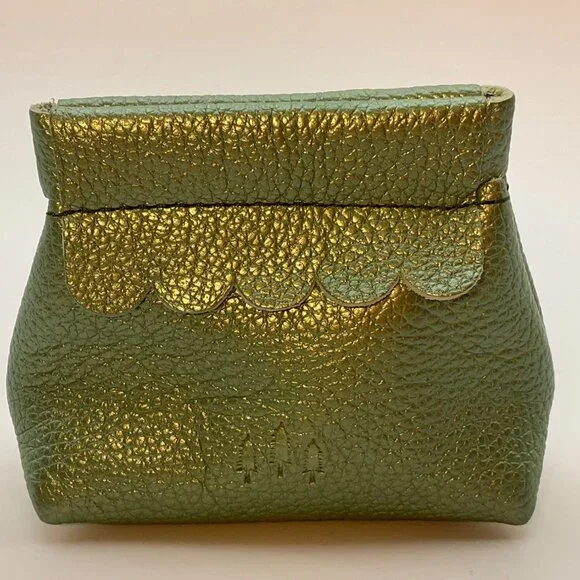 Portland Leather Goods Metallic Green Scalloped Leather Coin Purse Penny Pouch - Picture 3 of 11